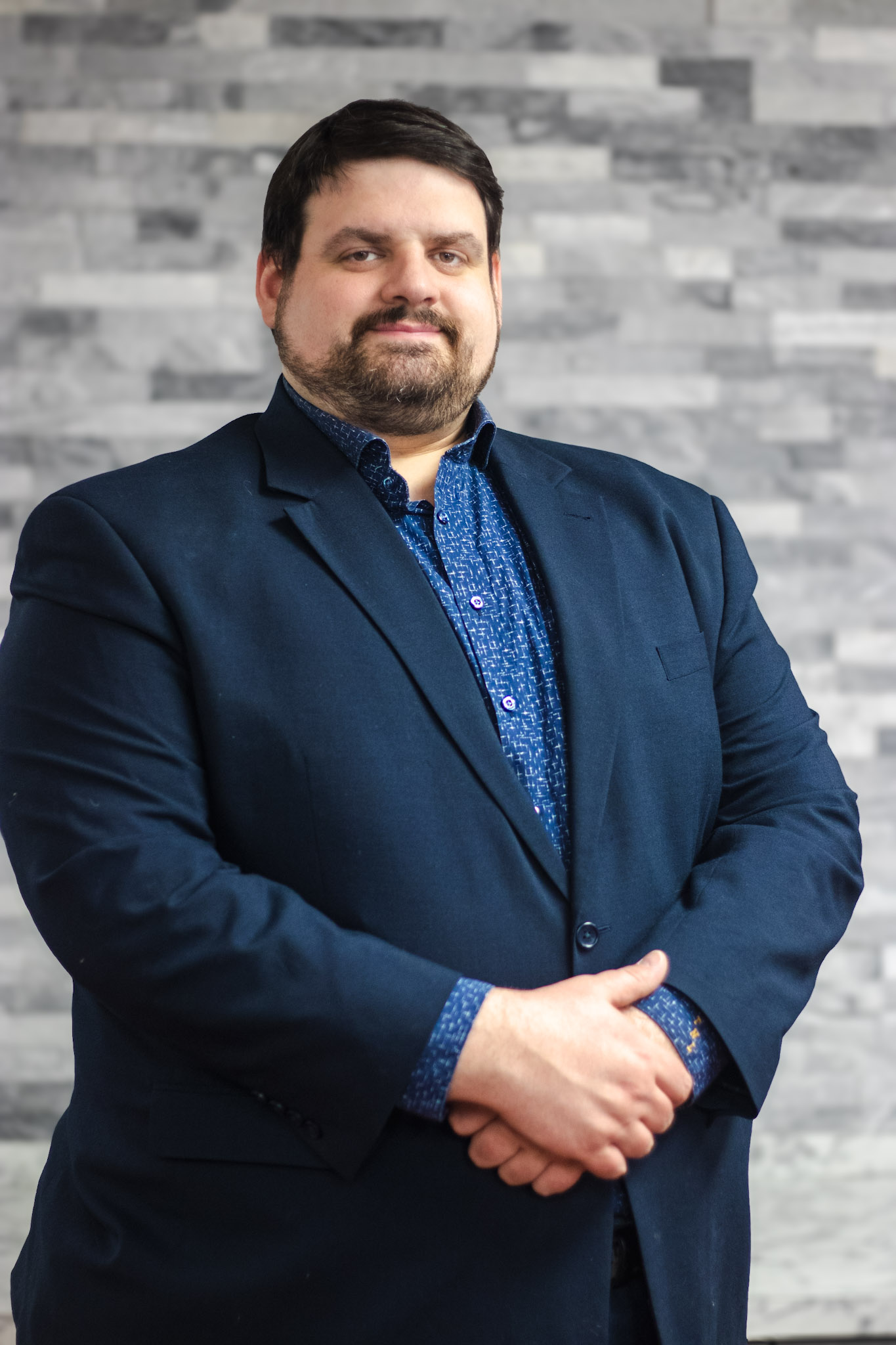 Insurance agent ready to quote and save customers money