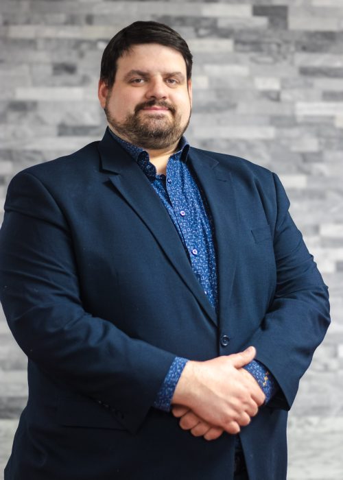 Insurance agent ready to quote and save customers money